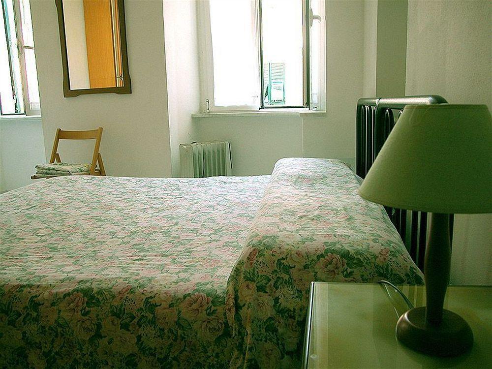 Camere La Torre ヴェルナッツァ エクステリア 写真