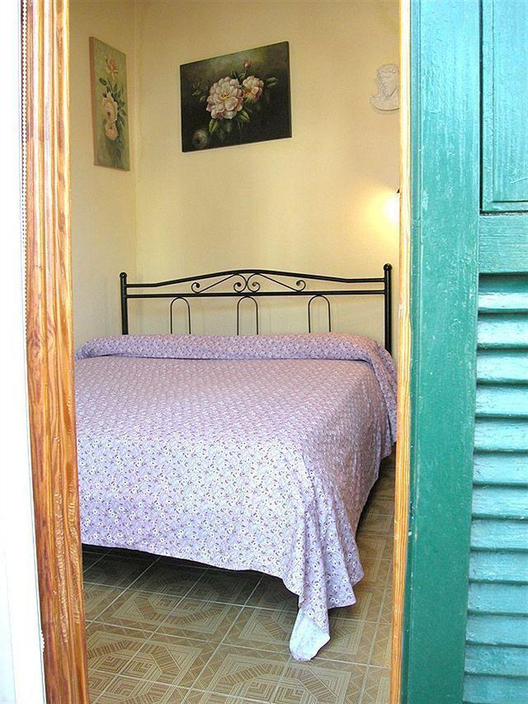 Camere La Torre ヴェルナッツァ エクステリア 写真